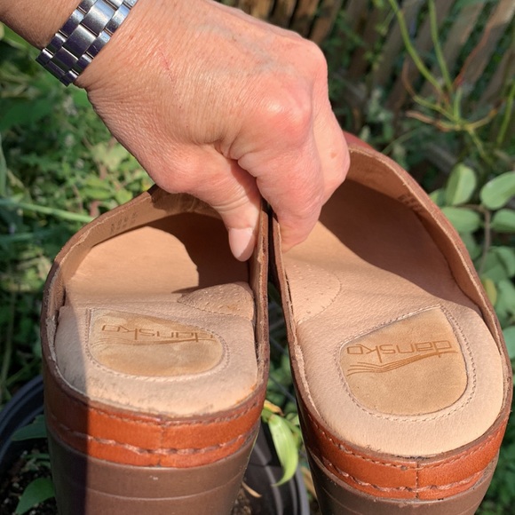 Dansko clogs - Picture 5 of 9
